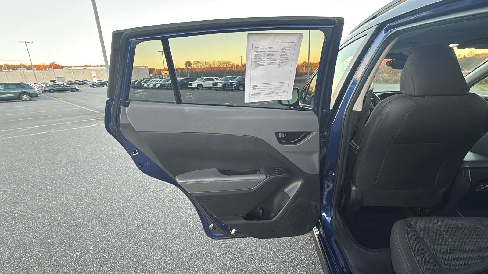 Used 2024 Subaru Crosstrek 2.0i Premium image 21