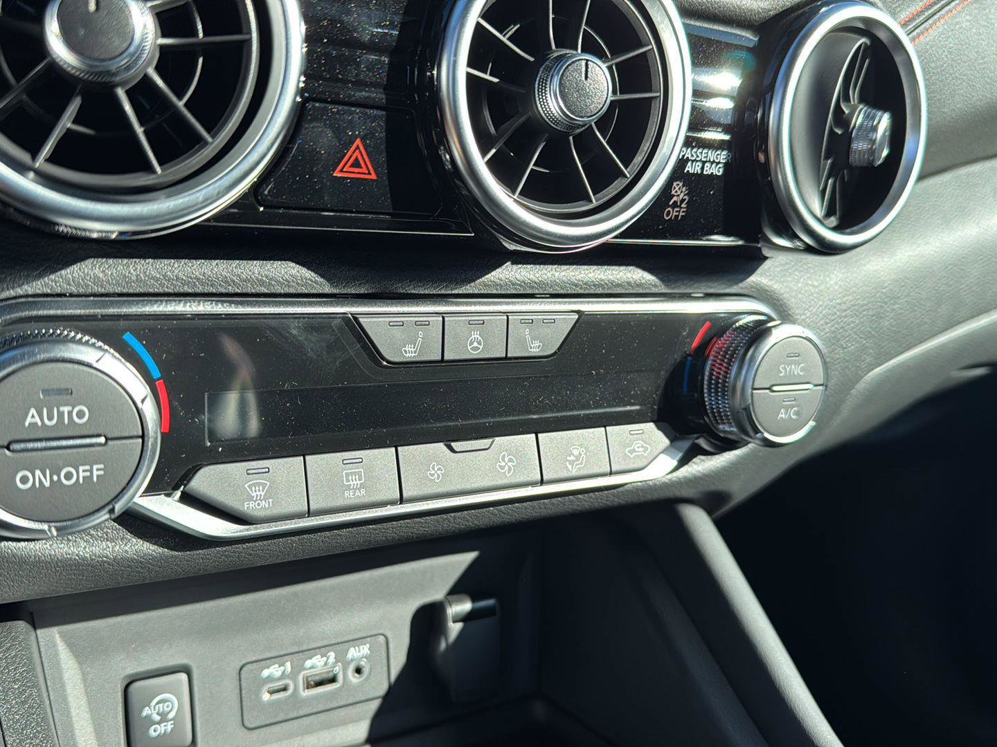 New 2025 Nissan Sentra SR w/ SR Premium Package image 25