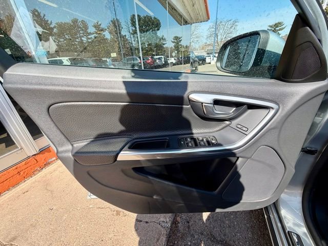 Used 2013 Volvo S60 T5 image 21