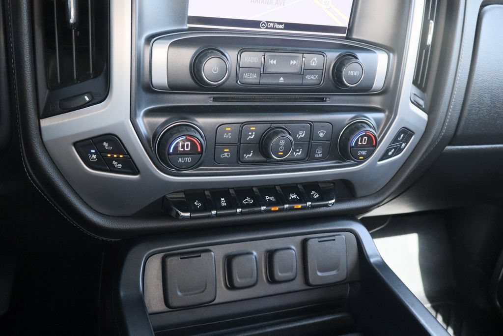 Used 2017 GMC Sierra 1500 SLT AWD/4WD image 18