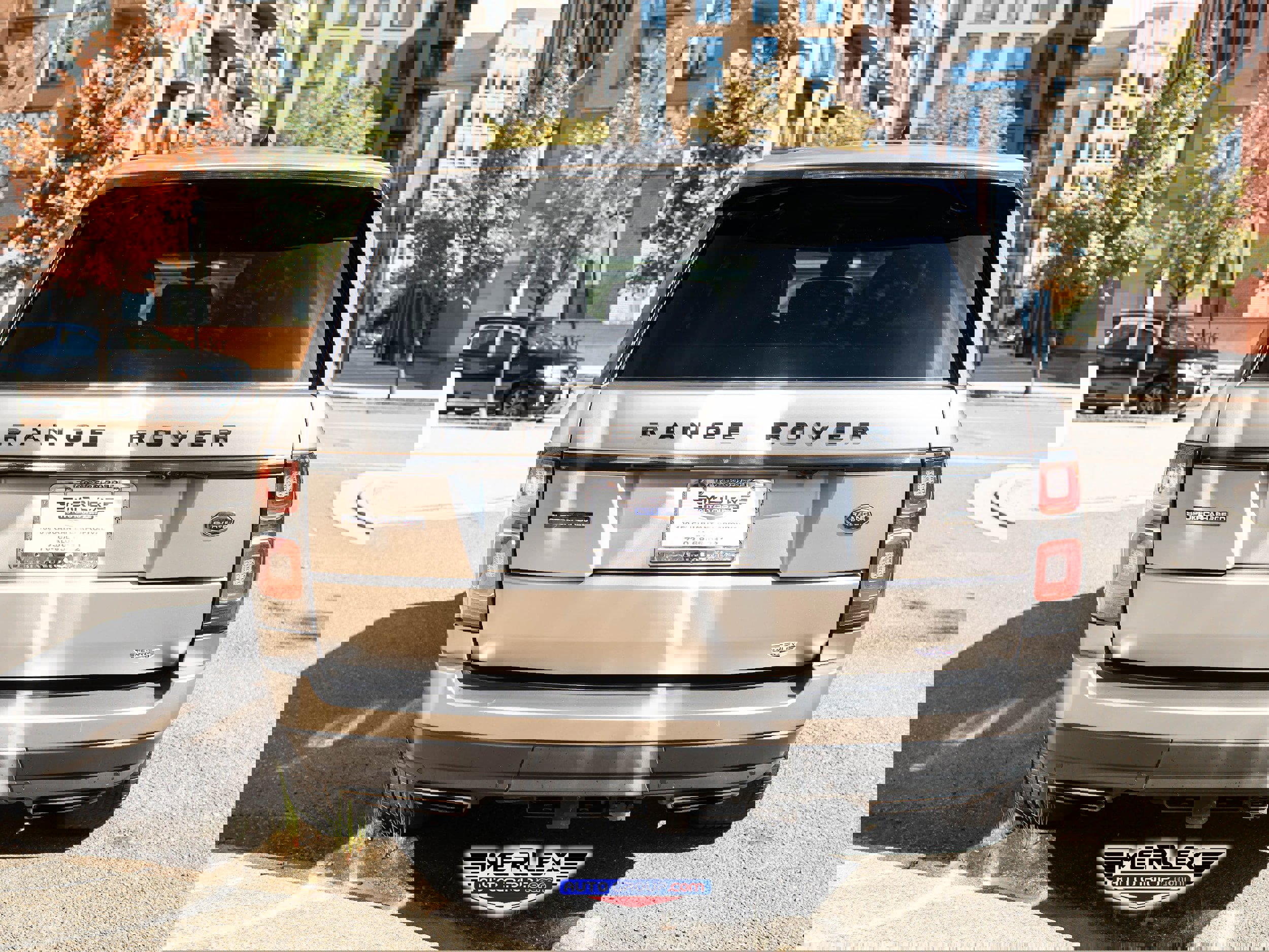 Used 2018 Land Rover Range Rover Long Wheelbase Supercharged image 6