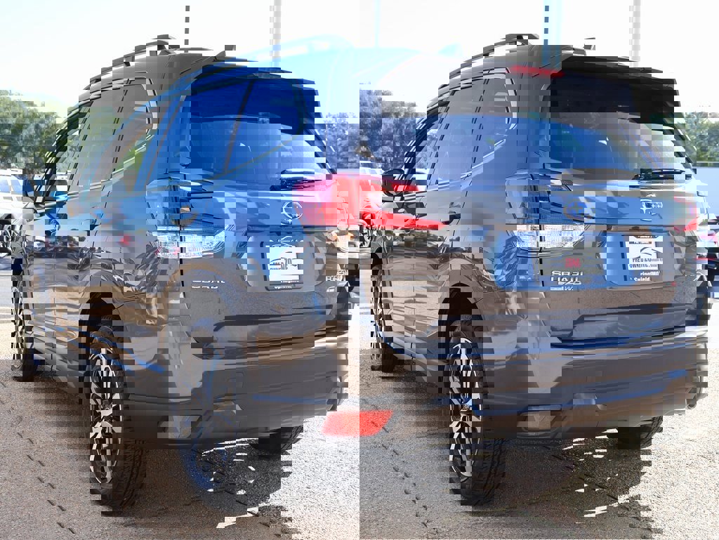 Used 2023 Subaru Forester Limited image 4