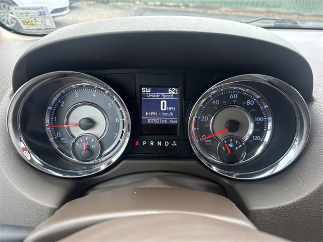 Used 2013 Chrysler Town & Country Touring image 15