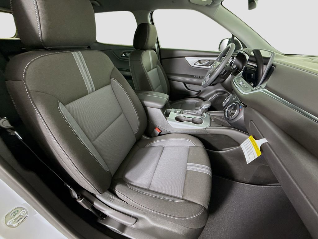 New 2026 Chevrolet Blazer LT w/ Convenience Package image 25