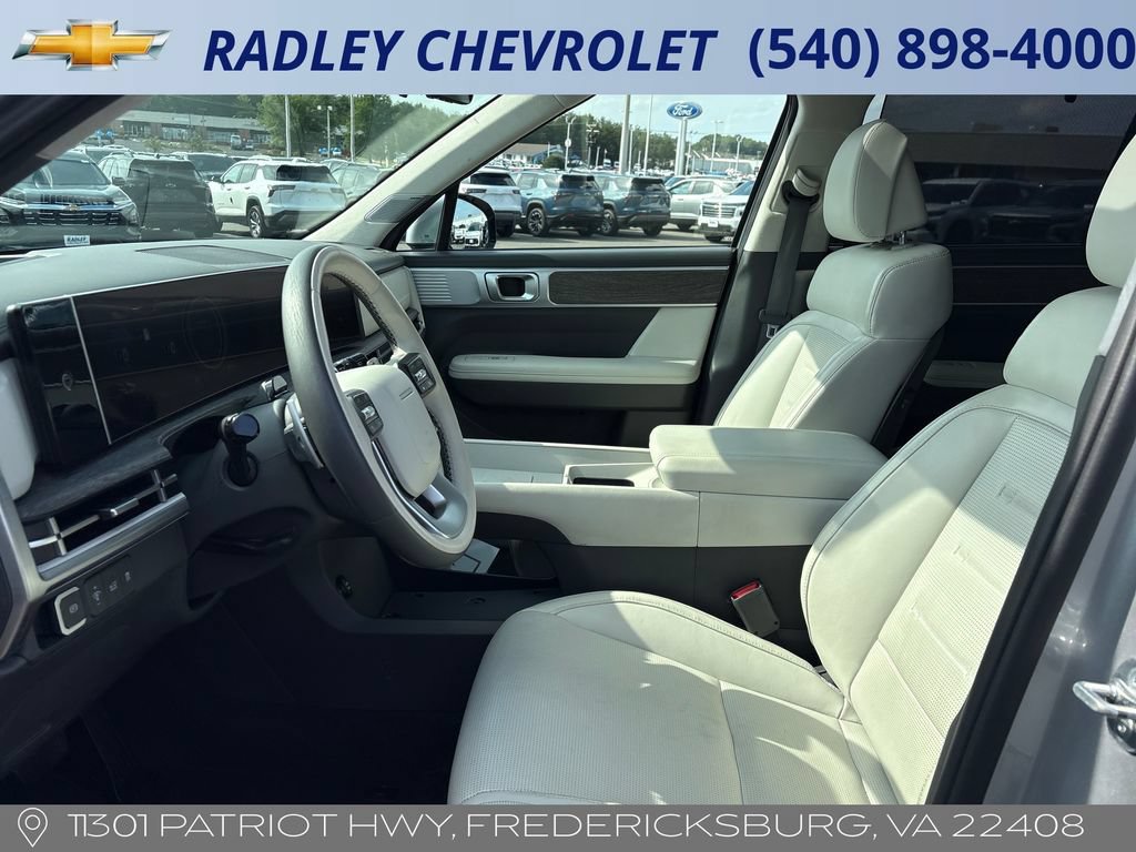 Used 2024 Hyundai Santa Fe Calligraphy AWD/4WD image 3