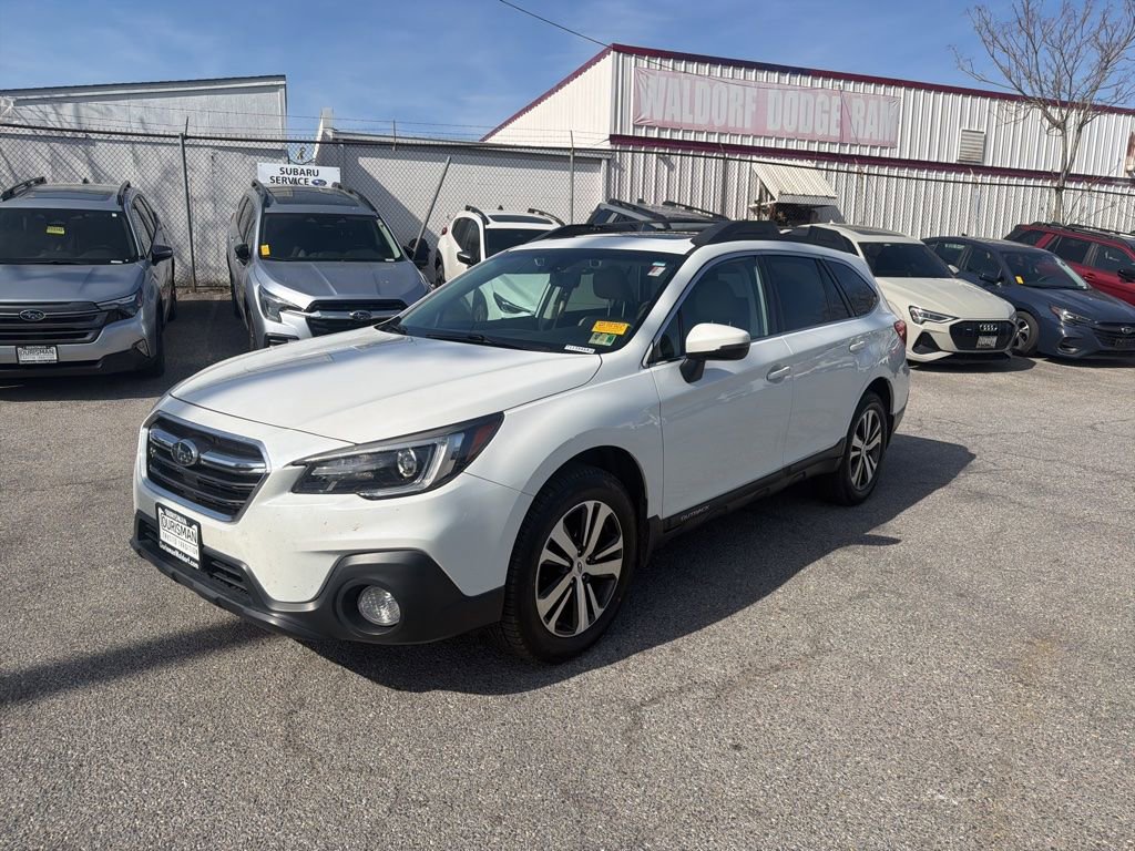 Used 2019 Subaru Outback 2.5i Limited image 3