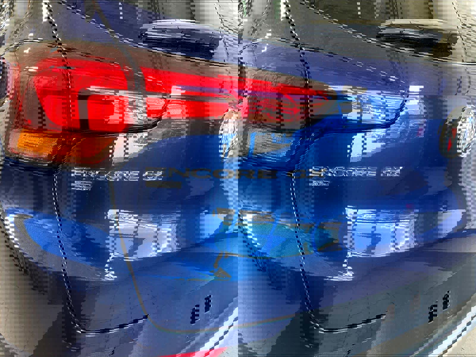 Used 2023 Buick Encore GX Select w/ Safety Package II image 27