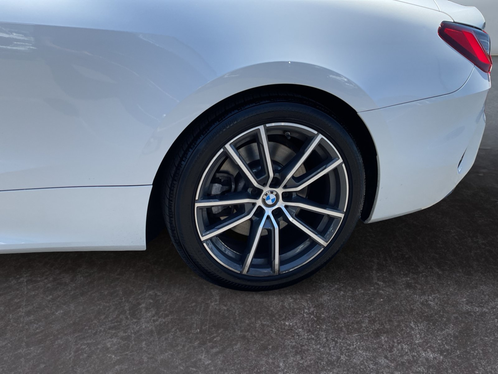 Used 2024 BMW 430i Convertible w/ Premium Package RWD image 9