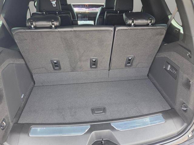 New 2026 Cadillac Escalade 4WD w/ LPO, Floor Liner Package image 20