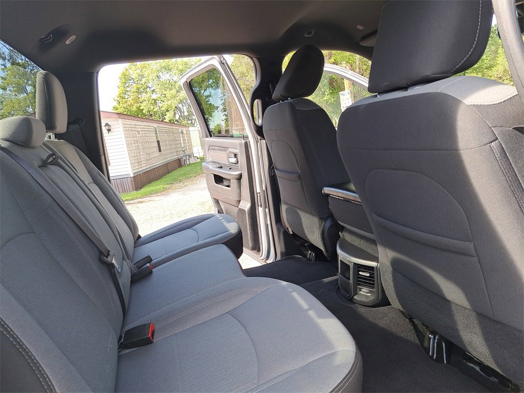 Used 2024 RAM 3500 Big Horn image 11