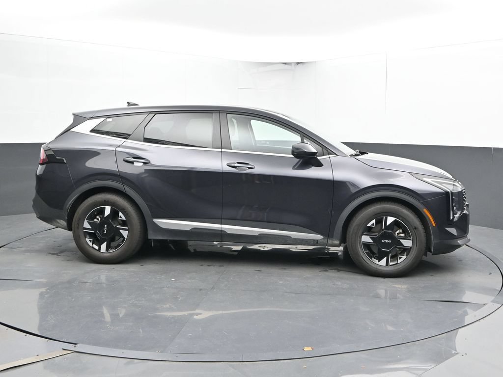 Used 2026 Kia Sportage LX FWD image 4