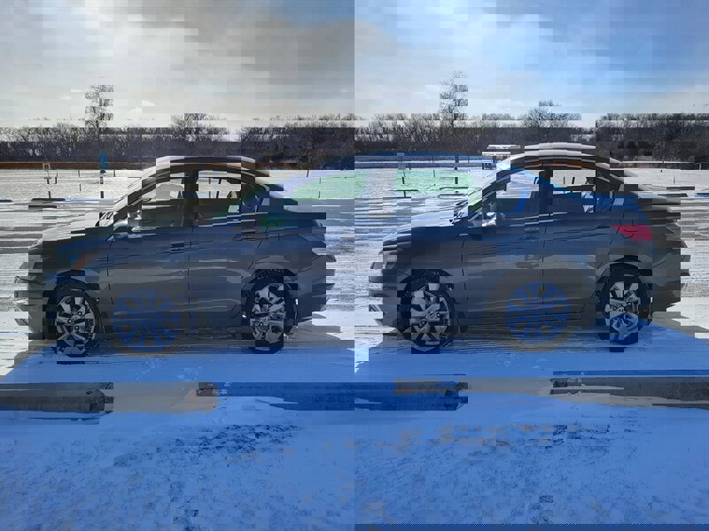 Used 2011 Honda Accord EX image 3