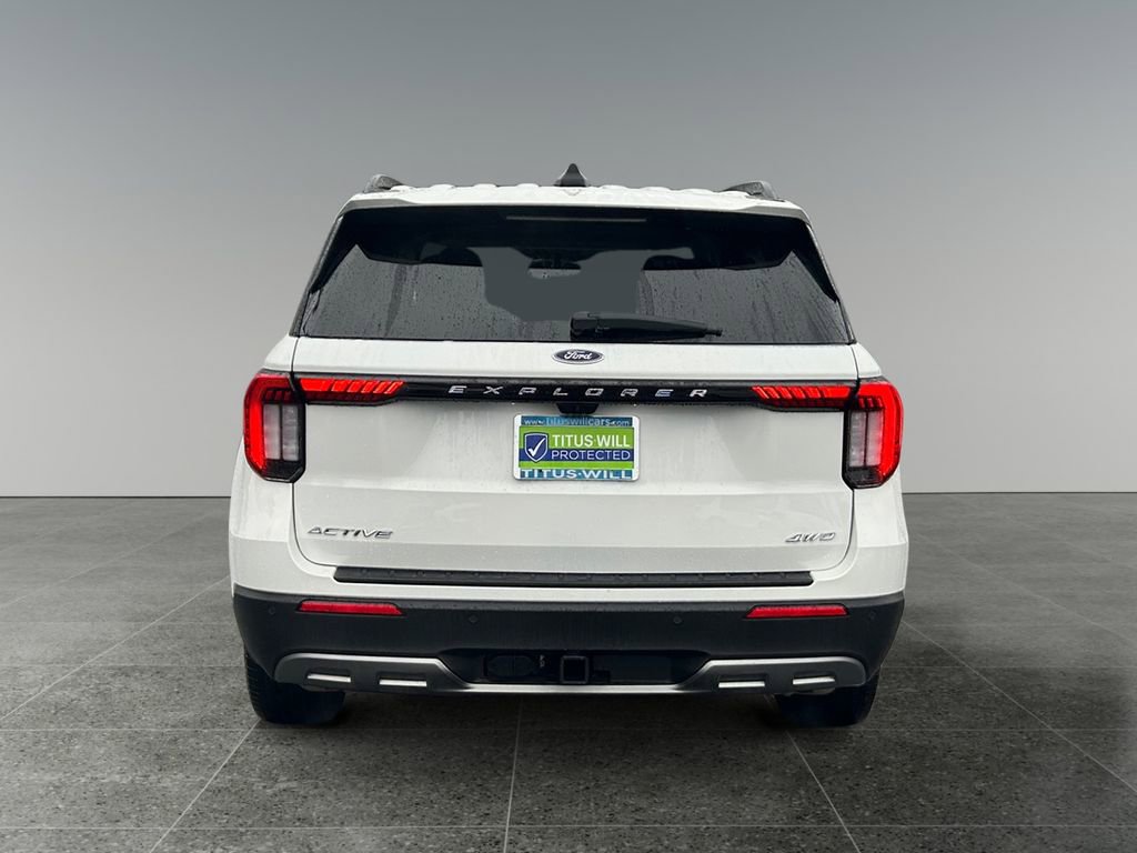 Used 2025 Ford Explorer Active w/ Active Comfort Package image 6