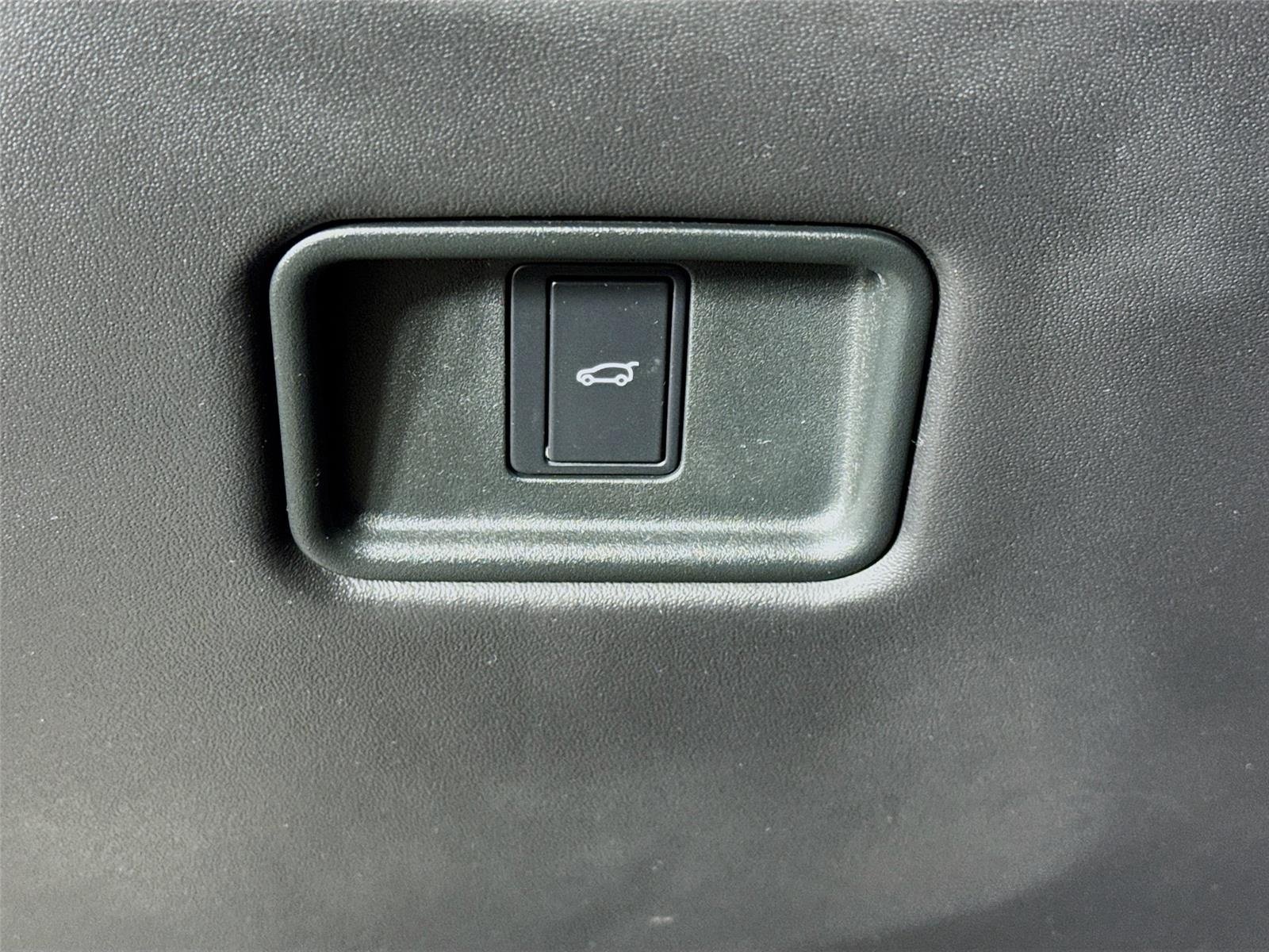 Used 2023 Land Rover Range Rover SE AWD/4WD image 10