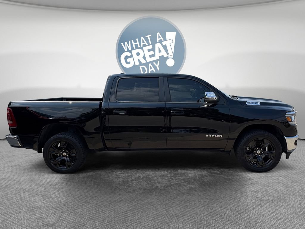 Used 2023 RAM 1500 Laramie AWD/4WD image 2