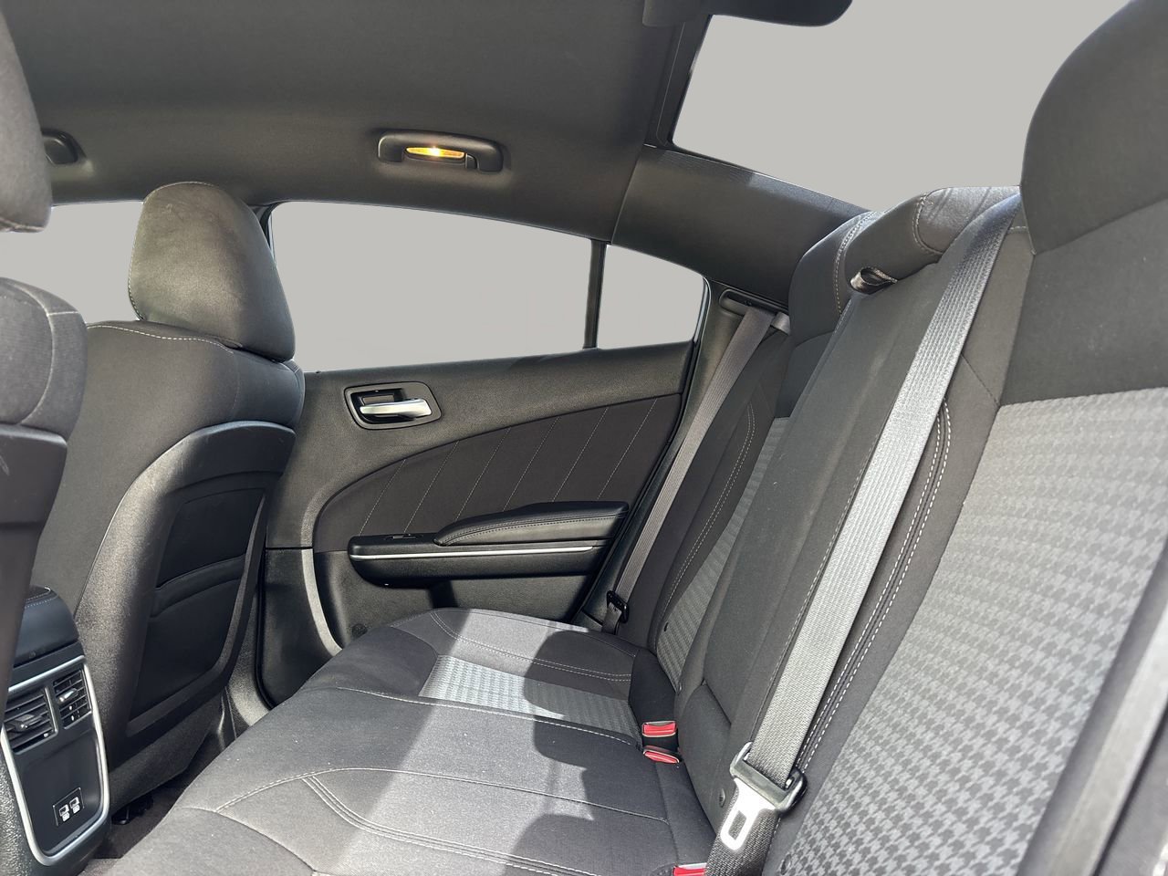Used 2018 Dodge Charger GT image 16