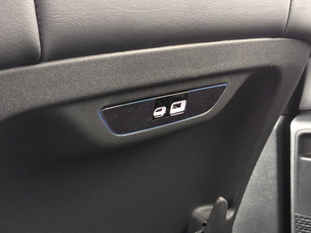 New 2025 Chrysler Pacifica Select image 34