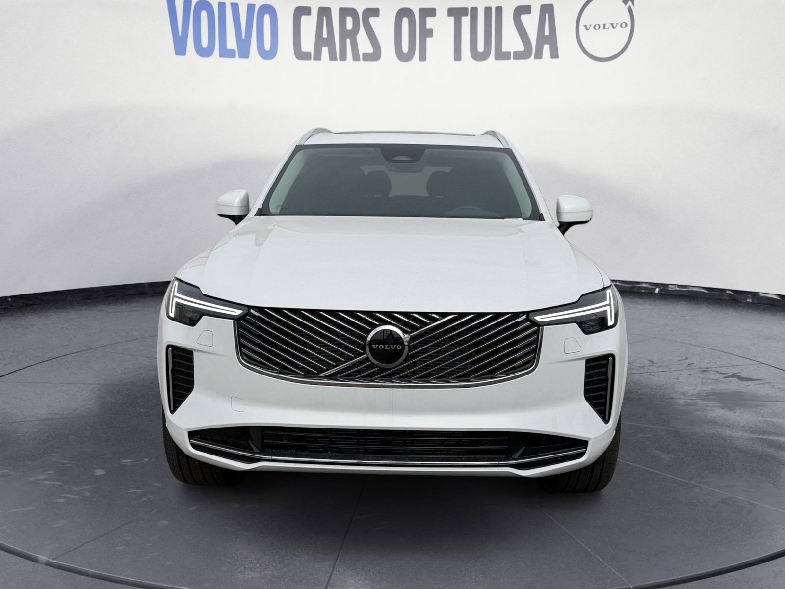 New 2026 Volvo XC90 B6 Core w/ Protection Package Premier image 8