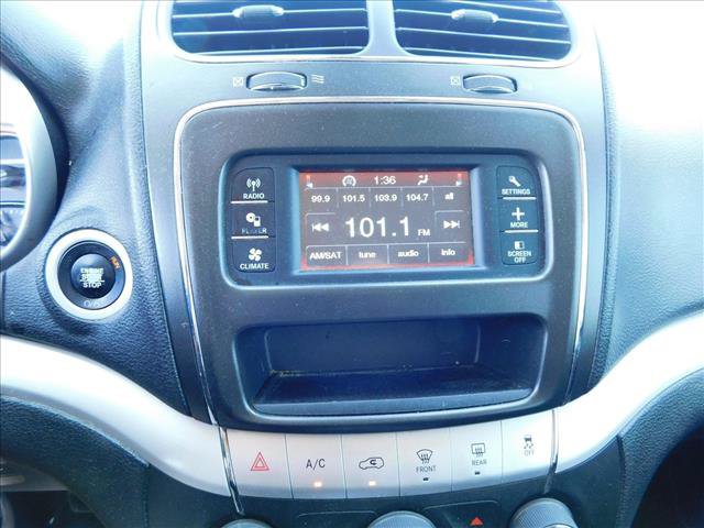 Used 2019 Dodge Journey SE w/ Connectivity Group FWD image 12