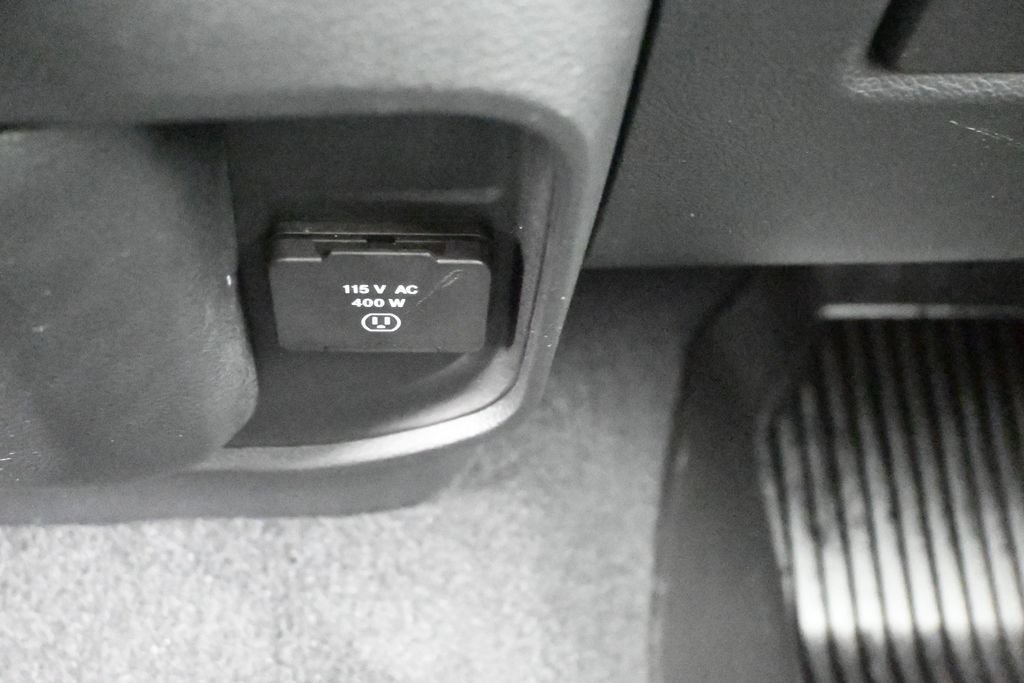 Used 2025 RAM 1500 Classic Warlock AWD/4WD image 9