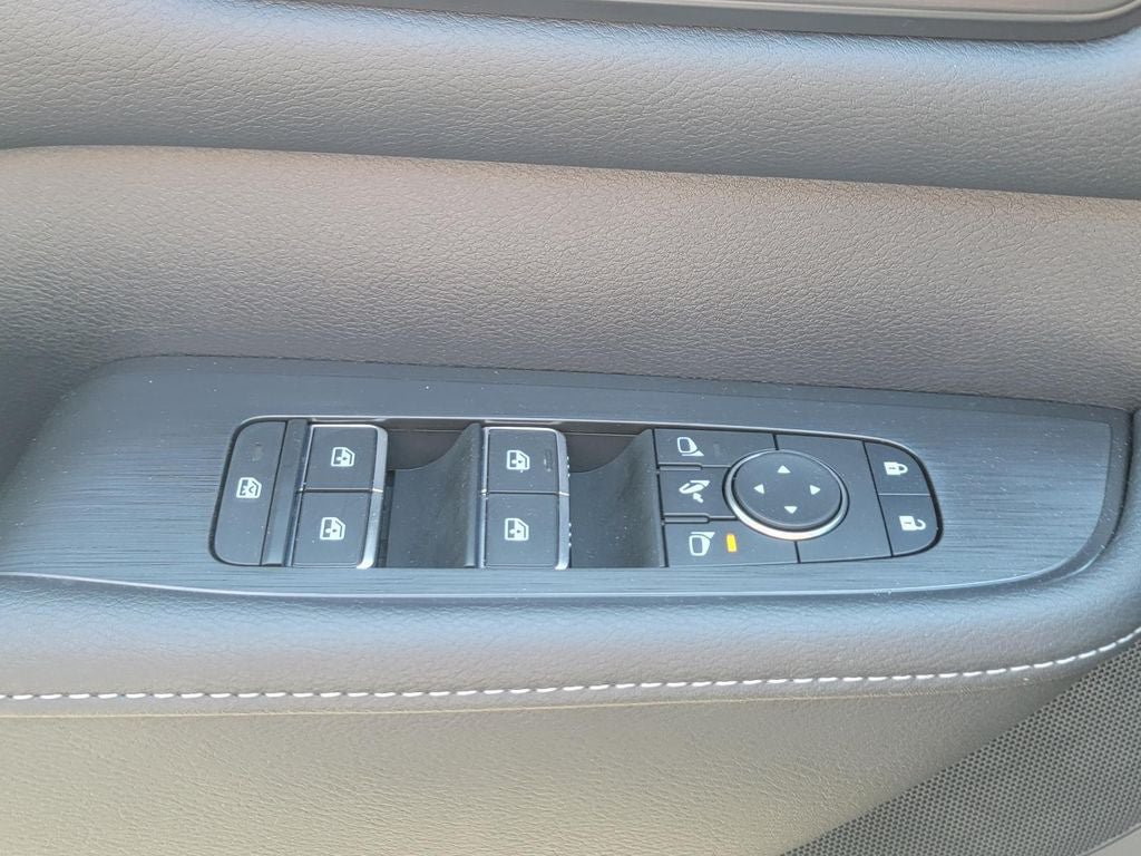 New 2026 Nissan Armada PRO-4X AWD/4WD image 32
