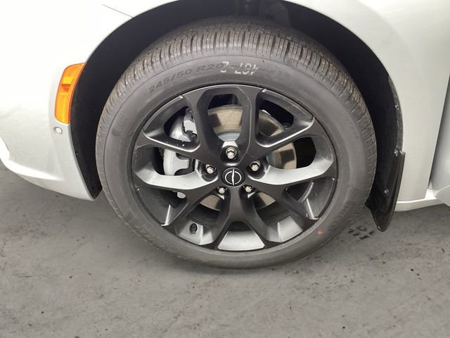 New 2026 Chrysler Pacifica Limited image 15