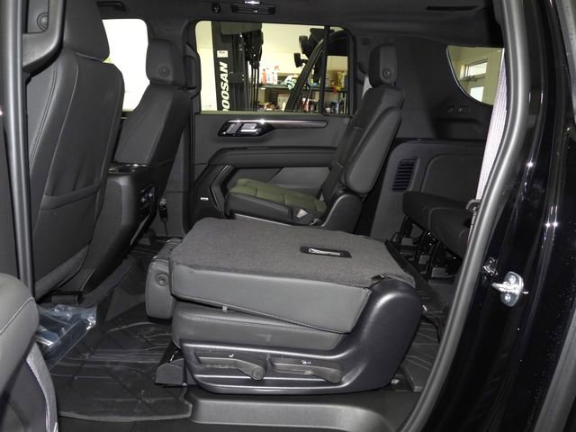 New 2026 Chevrolet Suburban Z71 w/ Comfort Package image 43