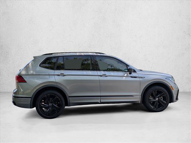 Used 2023 Volkswagen Tiguan SE R-Line FWD video 4