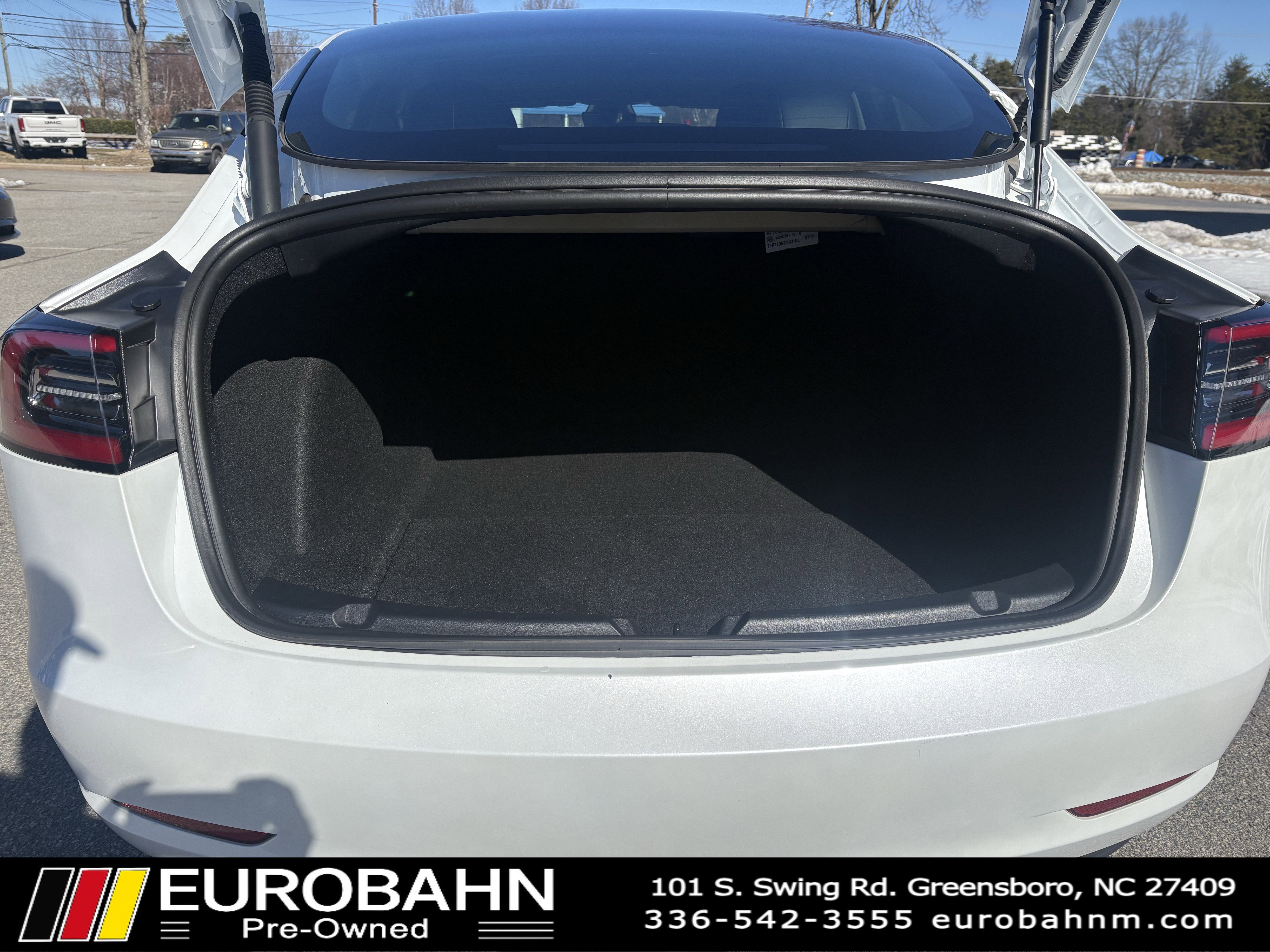 Used 2023 Tesla Model 3 Standard Range image 37