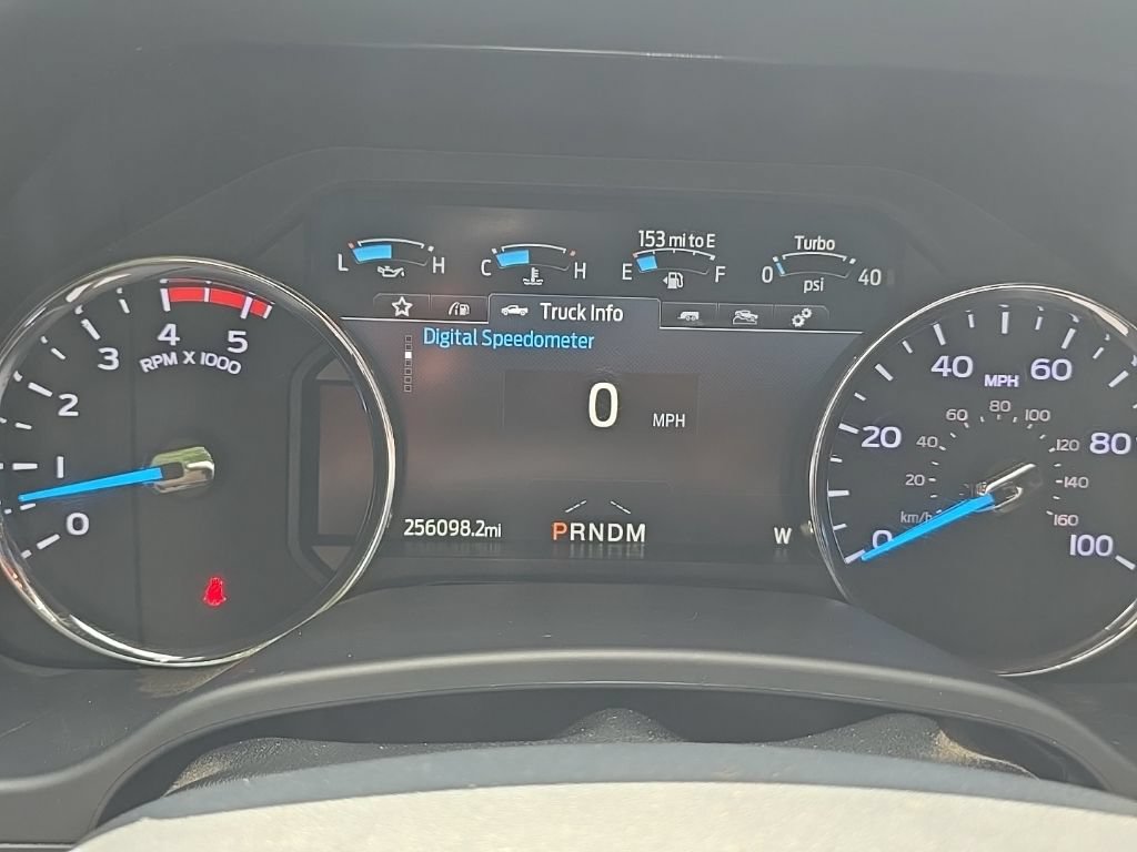 Used 2022 Ford F250 4x4 Crew Cab Super Duty image 4