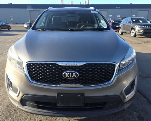 Used 2016 Kia Sorento LX image 2
