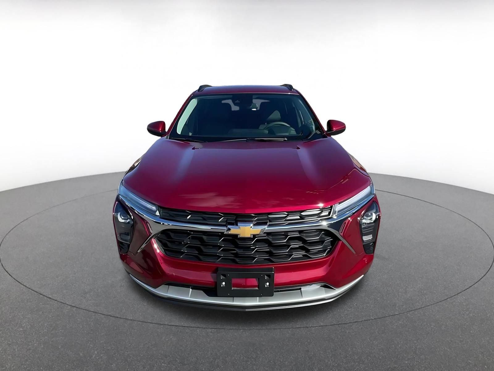 Used 2025 Chevrolet Trax LT FWD image 4