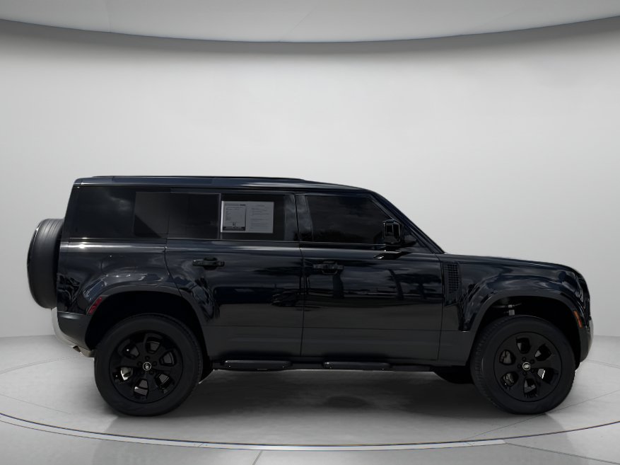 Used 2025 Land Rover Defender 110 S AWD/4WD image 2