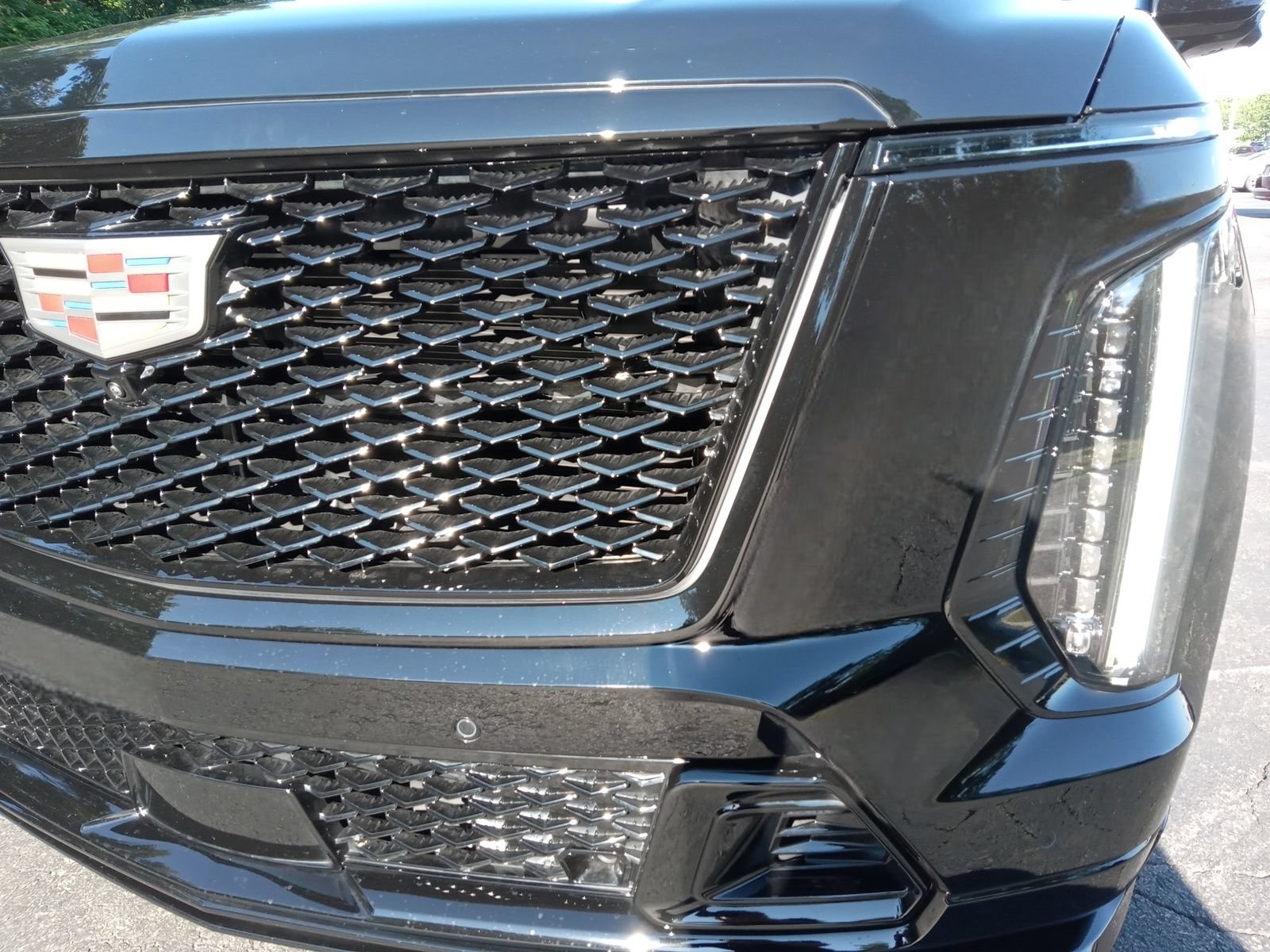 Used 2026 Cadillac Escalade ESV V AWD/4WD image 7
