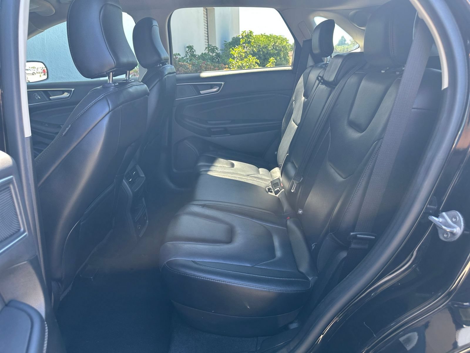 Used 2022 Ford Edge Titanium w/ Equipment Group 301A AWD/4WD image 29