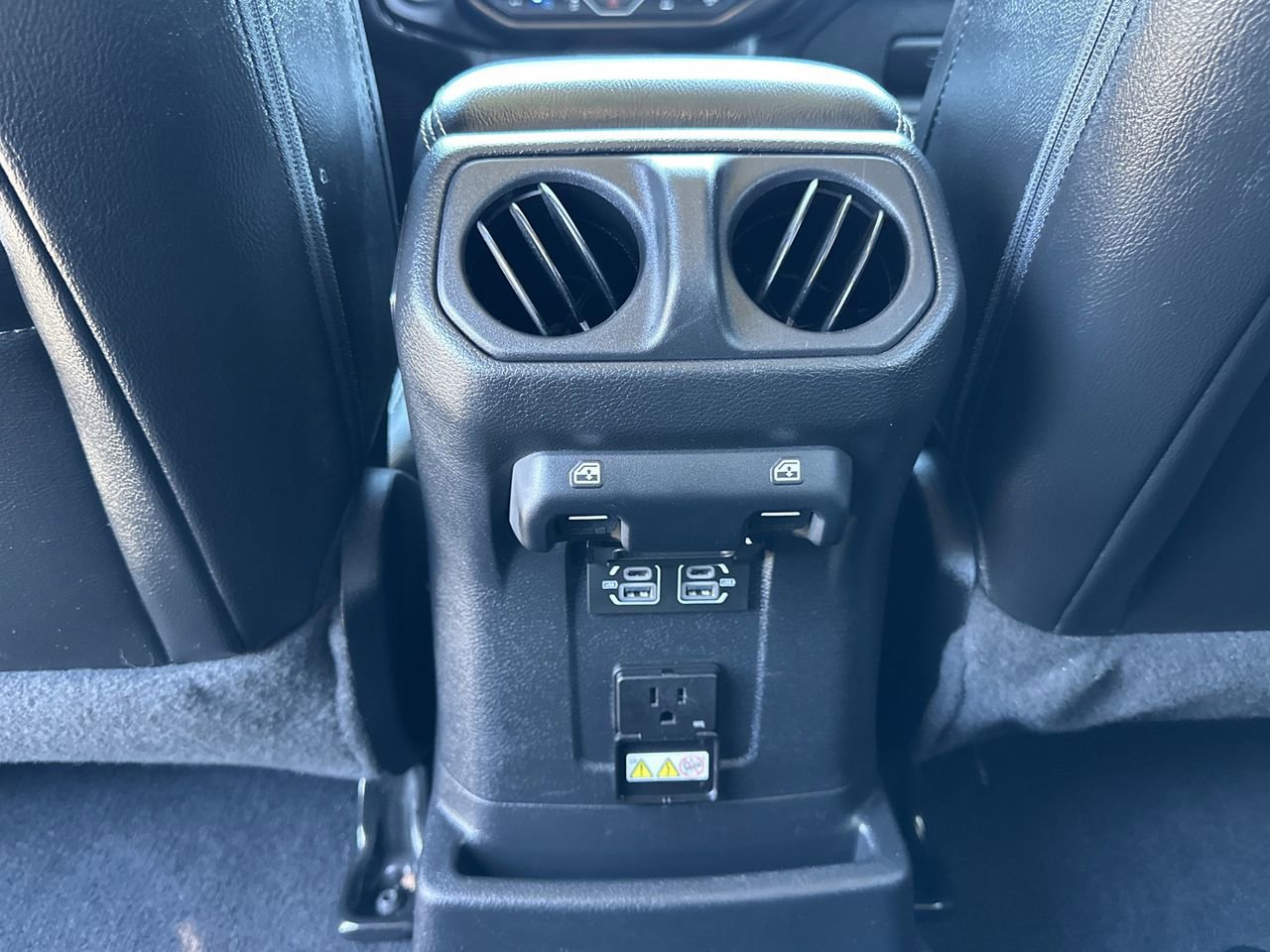 Used 2021 Jeep Wrangler Unlimited Sahara w/ Dual Top Group image 23