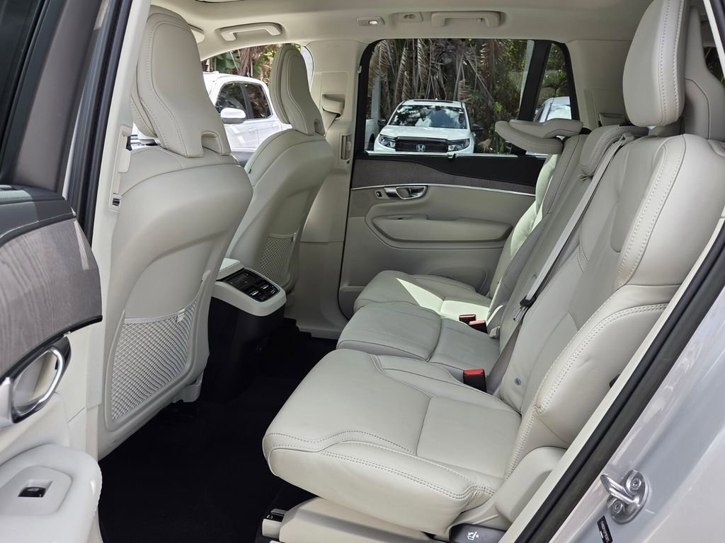 Used 2023 Volvo XC90 B6 Ultimate image 11