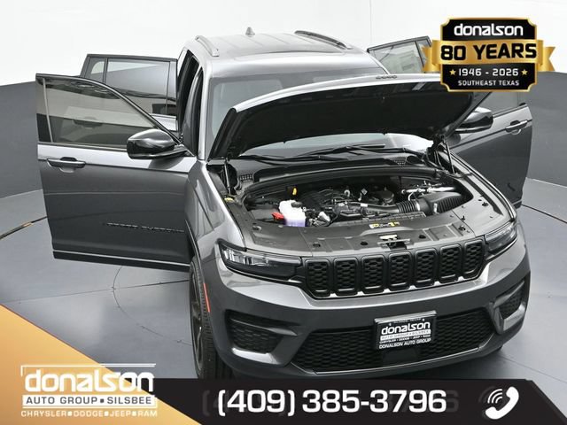 New 2025 Jeep Grand Cherokee Laredo RWD image 22