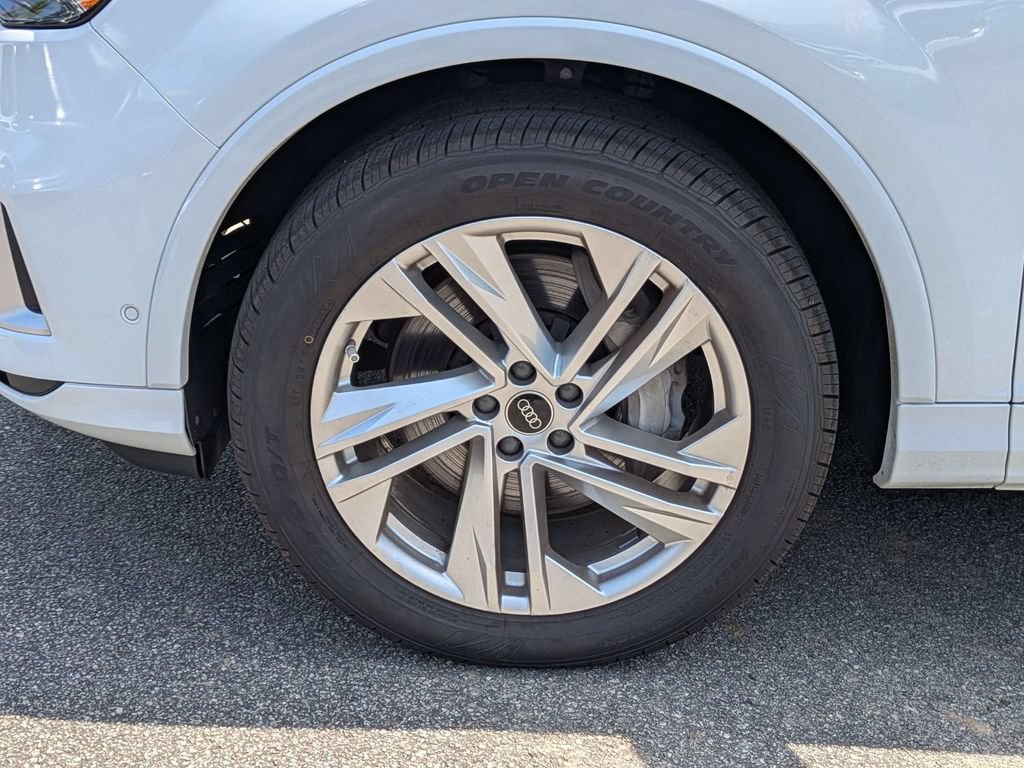 Used 2023 Audi Q7 3.0T Premium Plus AWD/4WD image 12