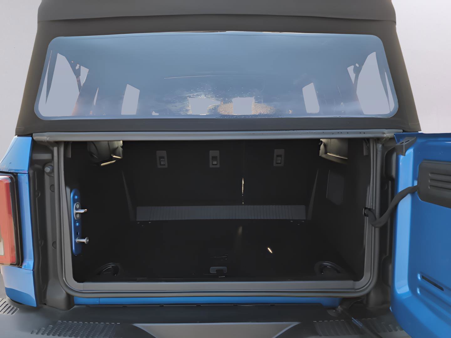 Used 2024 Ford Bronco Badlands image 27