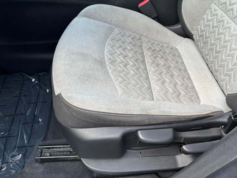 Used 2024 Chevrolet Equinox LS FWD image 19
