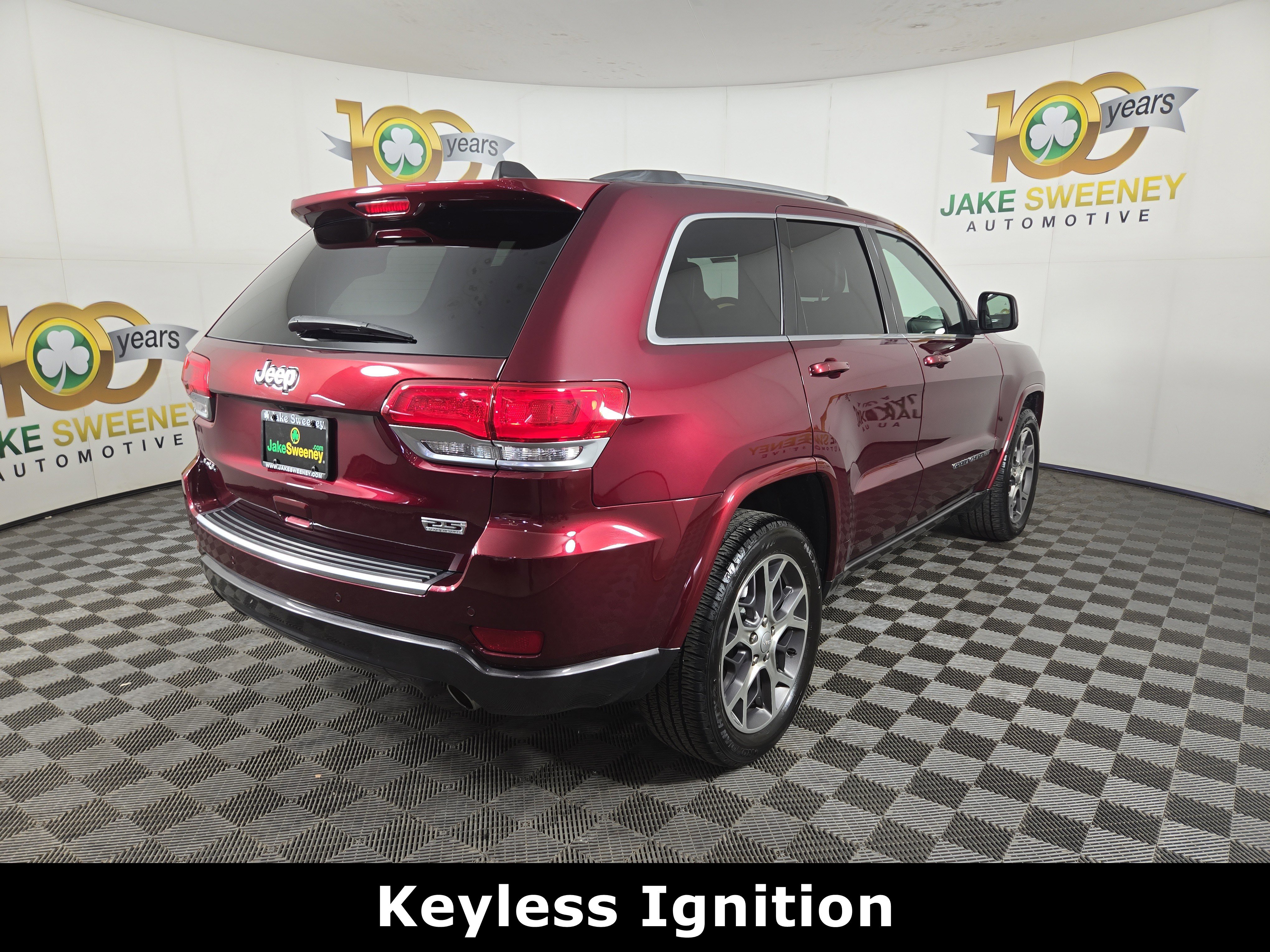 Used 2018 Jeep Grand Cherokee Limited AWD/4WD image 9