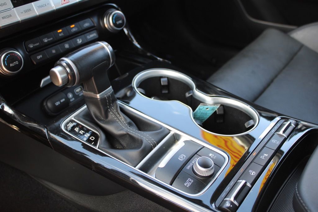 Used 2018 Kia Stinger Premium AWD/4WD image 40