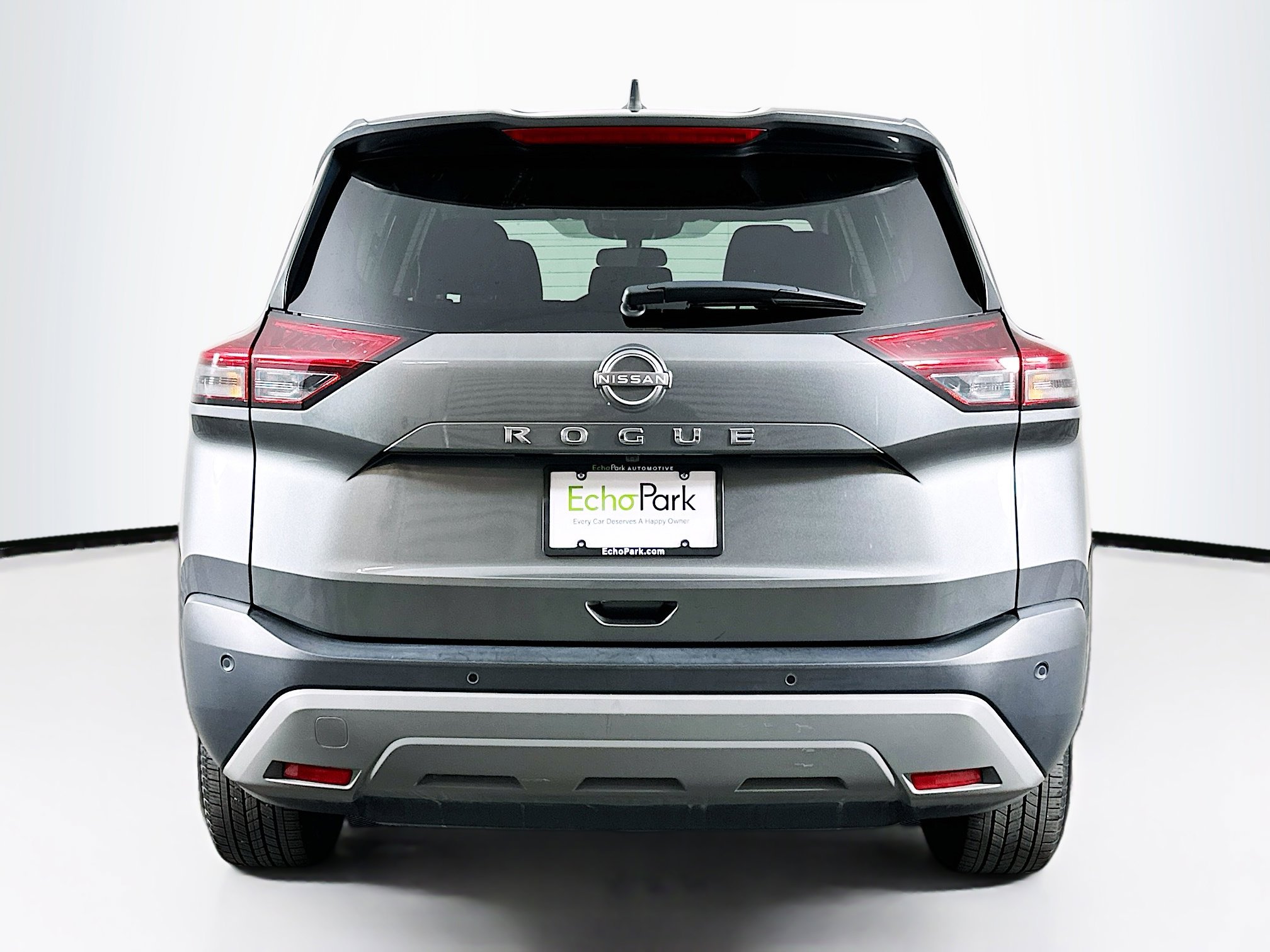 Used 2023 Nissan Rogue S image 7