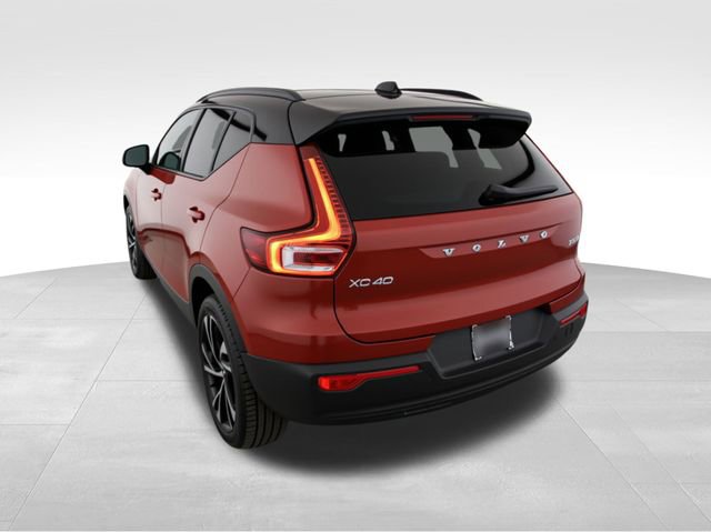 Used 2021 Volvo XC40 T5 R-Design w/ Advanced Package image 10