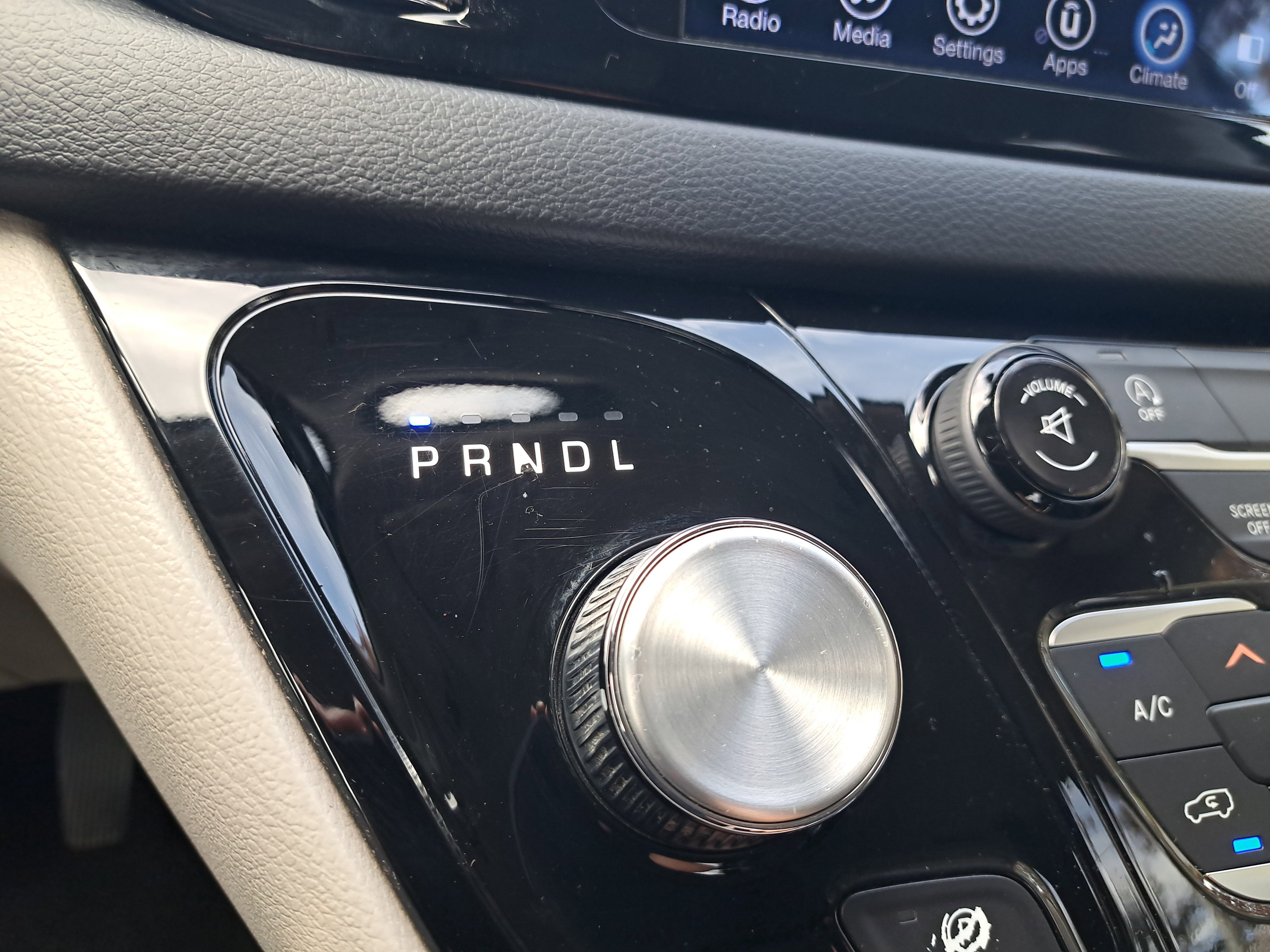 Used 2017 Chrysler Pacifica Touring Plus w/ Tire & Wheel Group image 24