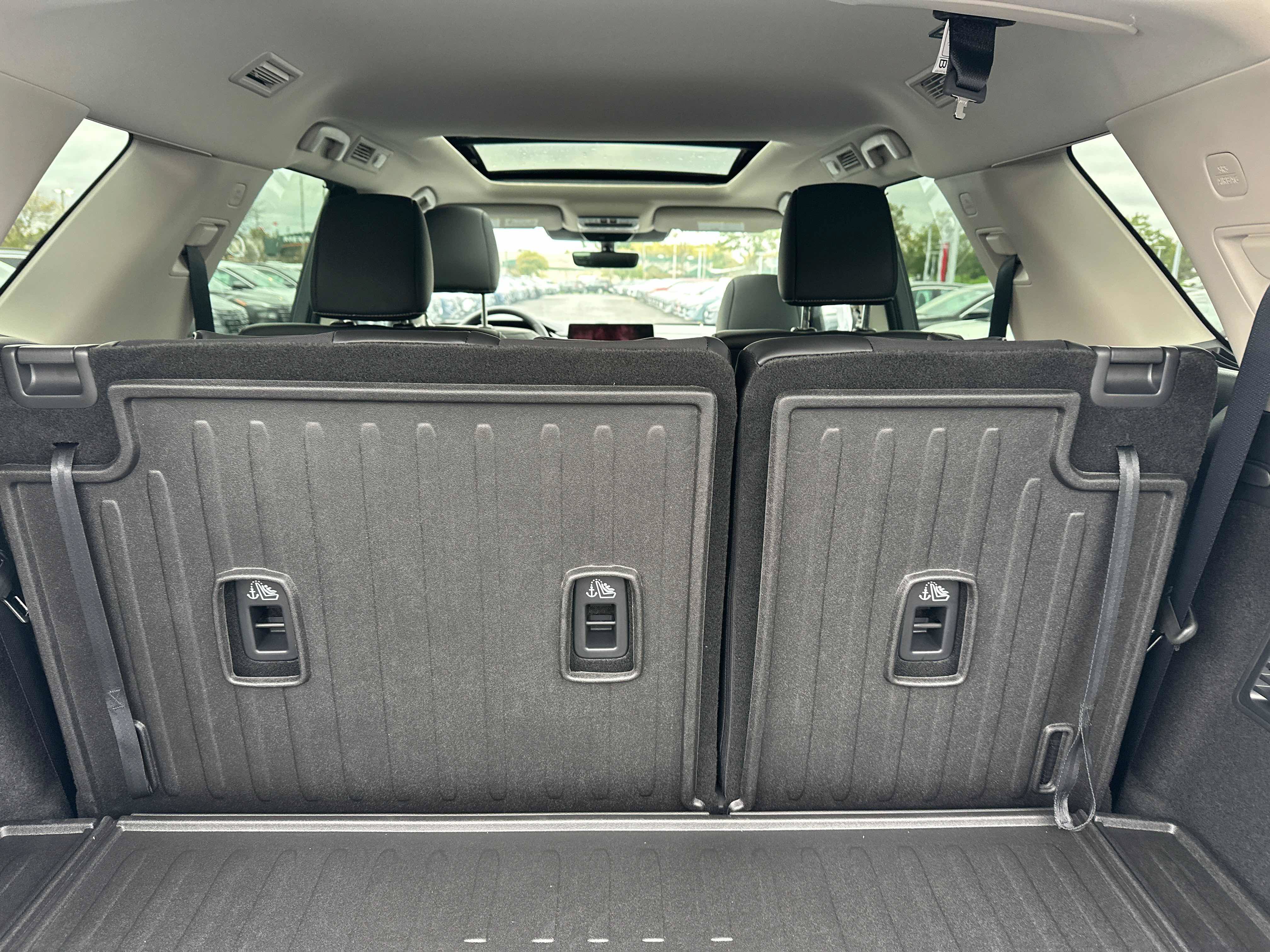 New 2026 Nissan Pathfinder Platinum AWD/4WD image 16