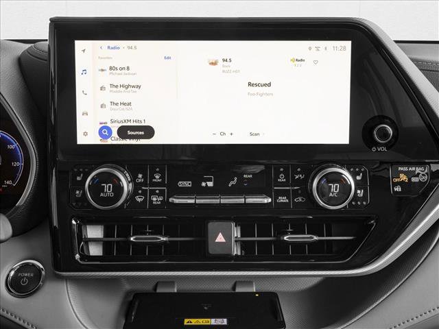 New 2026 Toyota Highlander Platinum image 7