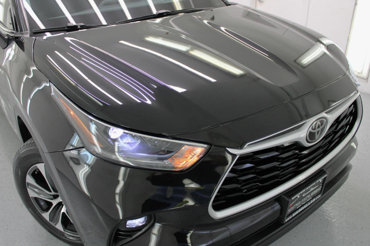 Used 2021 Toyota Highlander XLE image 13