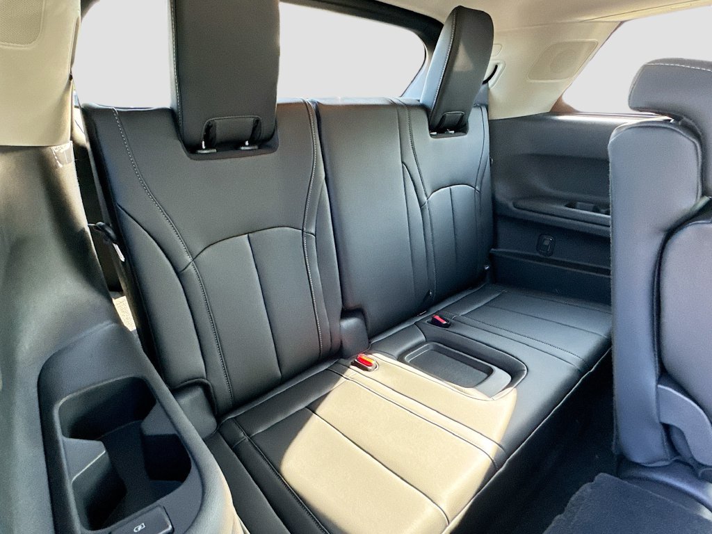 Used 2027 INFINITI QX60 Pure w/ Cargo Package FWD image 29
